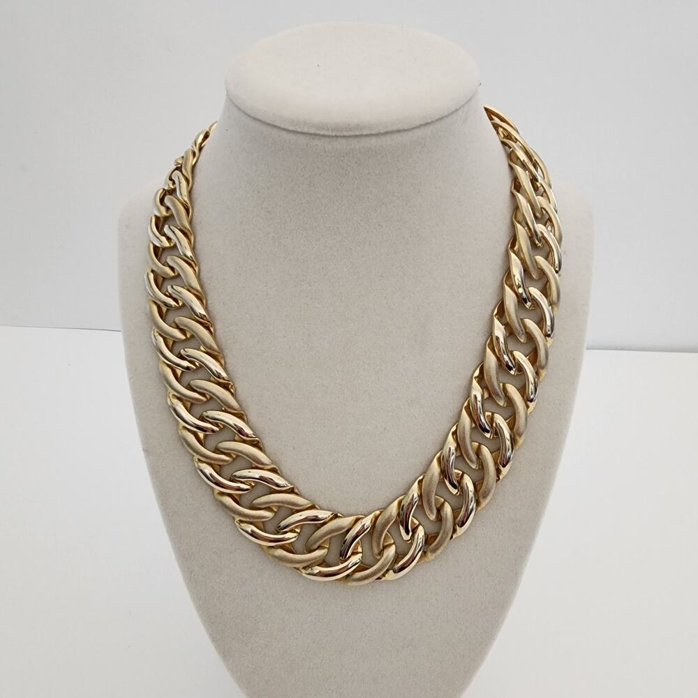 Vintage gold tone collar necklace curb link frosted and‎ smooth finish 18"